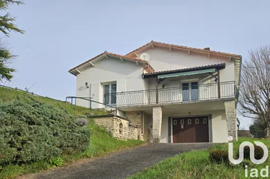 Maison de village à Saint-Laurent-de-Cognac (16100)