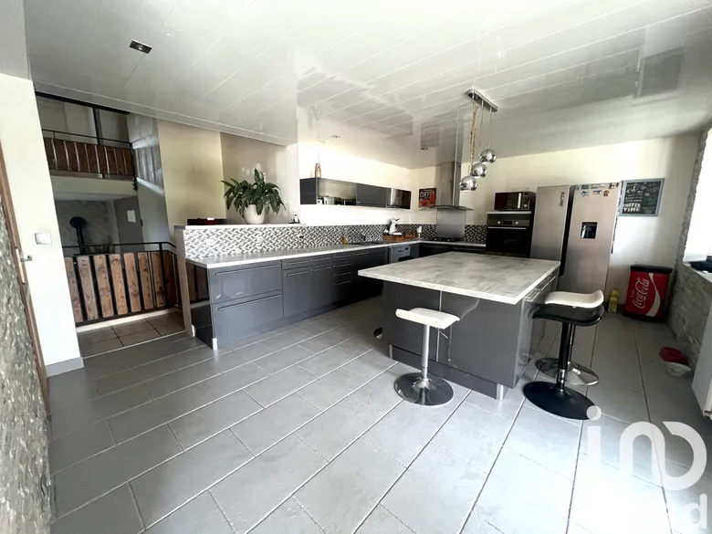 Maison 8 pièces 172 m² · à Ervauville · 171,8 m² · 230 000 €