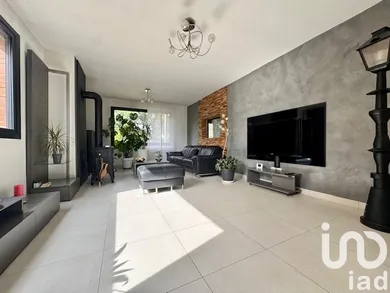 Architectural house in DOURGES (62219)