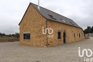 Longere at Neau (53150)