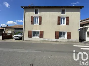 Maison traditionnelle à Sauzé-Vaussais (79190)