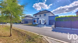 Detached house at Allennes-les-Marais (59251)