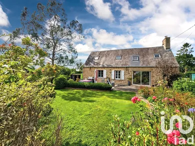 House at La Chapelle-Cécelin (50800)