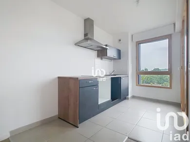 Apartment in Mantes-la-Jolie (78200)