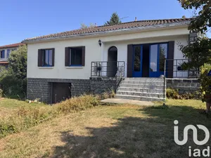 Townhouse in La Châtaigneraie (85120)