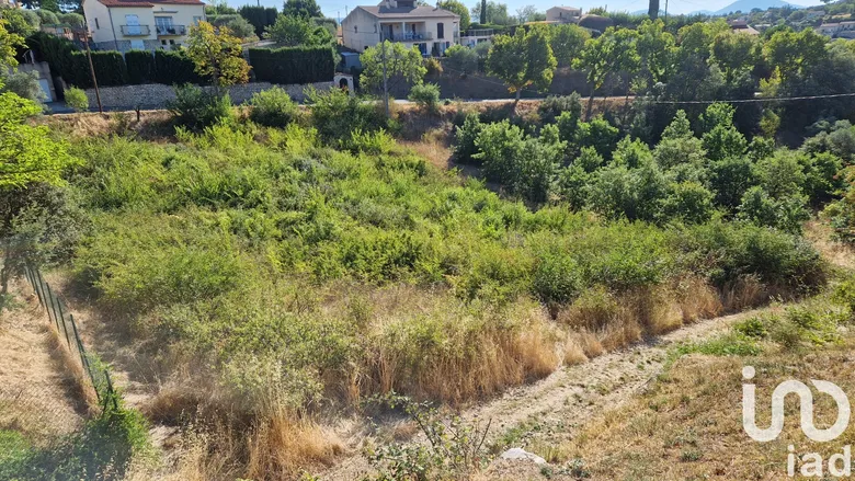 Terrain à Valensole (04210) · 159 000 €