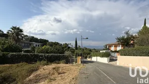 Building plot at Fréjus (83370)