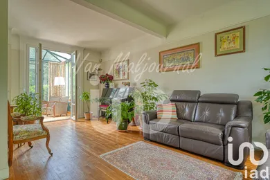 Maison traditionnelle à Chatou (78400)