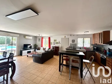 House in Izon (33450)
