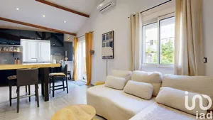 Maison de village à Cadenet (84160)