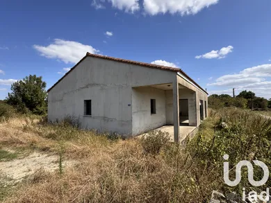 Maison de campagne à Loge-Fougereuse (85120)