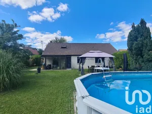 Maison traditionnelle à Sainte-Savine (10300)