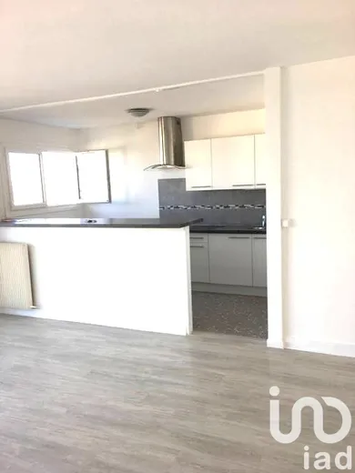 Apartment at montreuil (93100)