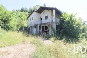 House at Montagnol (12360)