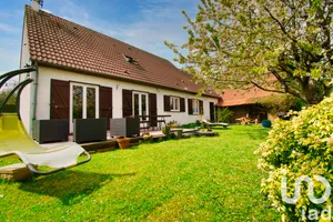 Detached house at Berteaucourt-lès-Thennes (80110)