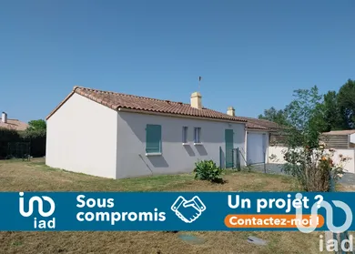 Traditional house at Le Bernard (85560)