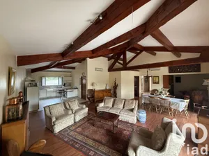 House at Rochefort-du-Gard (30650)