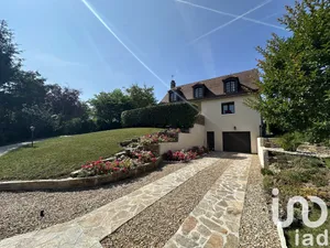 House at Villecresnes (94440)