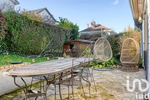 House at Rueil-Malmaison (92500)