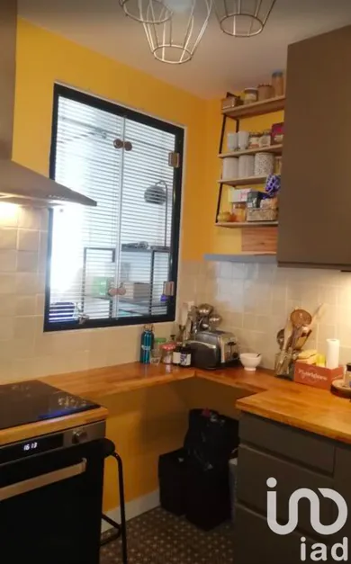 Apartment in Paris (75013)