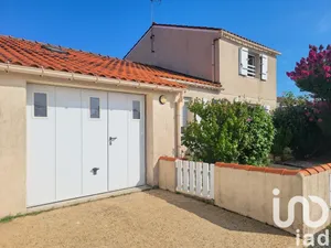 Townhouse at Saint-Gilles-Croix-de-Vie (85800)