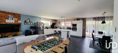 House at Belin-Béliet (33830)