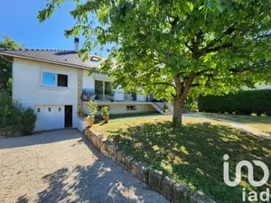 House at Bouilly (10320)