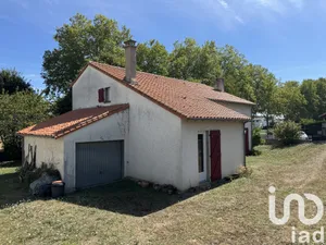 Traditional house at Saint-Georges-lès-Baillargeaux (86130)
