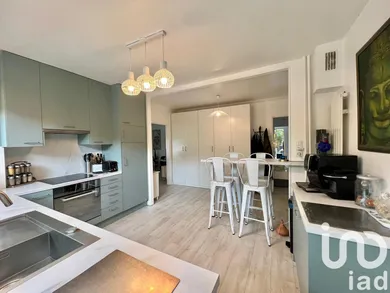 Apartment in Fourqueux (78112)