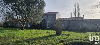 Maison de campagne à Apremont (85220)