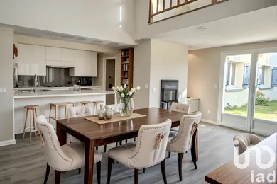 Maison à Ozouer-le-Voulgis (77390)