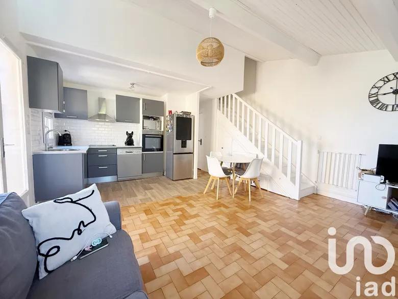 Appartement 3 pièces 59 m² · à Hyères · 58,7 m² · 280 000 €