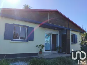 House at Saint-Pierre (97410)