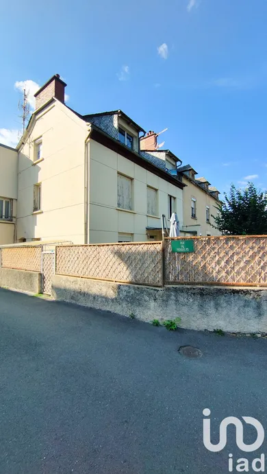 Apartment in Laissac (12310)