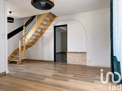 Maison de ville à Sainte-Flaive-des-Loups (85150)