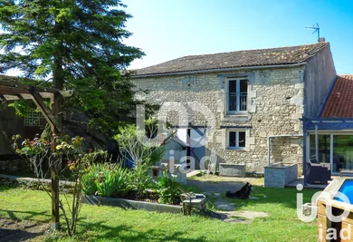 Village house at Montroy (17220)