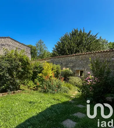 Village house in Port-d'Envaux (17350)