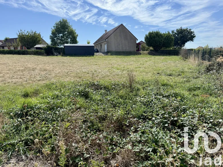 Terrain 659 m² · à Neuvy-Grandchamp · 659 m² · 17 500 €