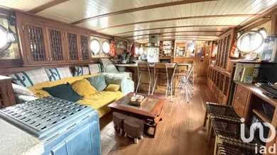Barge in Vigneux-sur-Seine (91270)