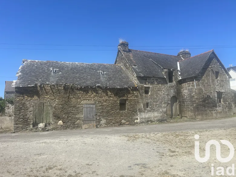 Maison 4 pièces 150 m² · à Lopérec · 150 m² · 34 000 €
