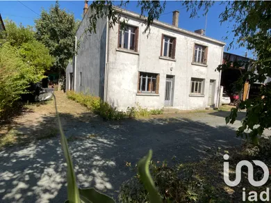 Maison à Les Pineaux (85320)