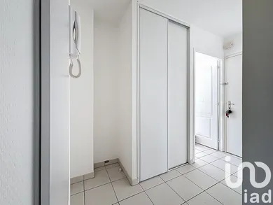 Appartement à Saint-Jouan-des-Guérets (35430)
