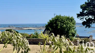 Traditional house at Ploubazlanec (22620)