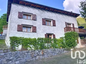Maison de campagne à Saint-Martin-d'Entraunes (06470)