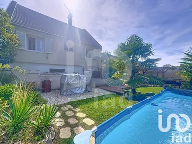 Traditional house at La Ferté-Milon (02460)