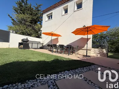 Maison à Saint-Cyr-sur-Mer (83270)