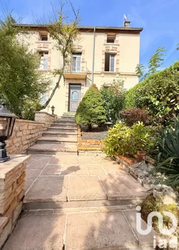 Maison traditionnelle à Nogent (52800)