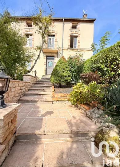 Traditional house in Nogent (52800)