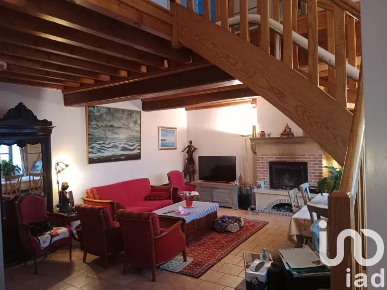 Maison 5 pièces 130 m² · à La Vineuse sur Fregande · 130 m² · 240 000 €