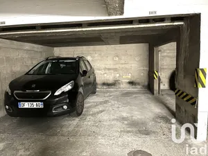 Parking à Paris (75014)